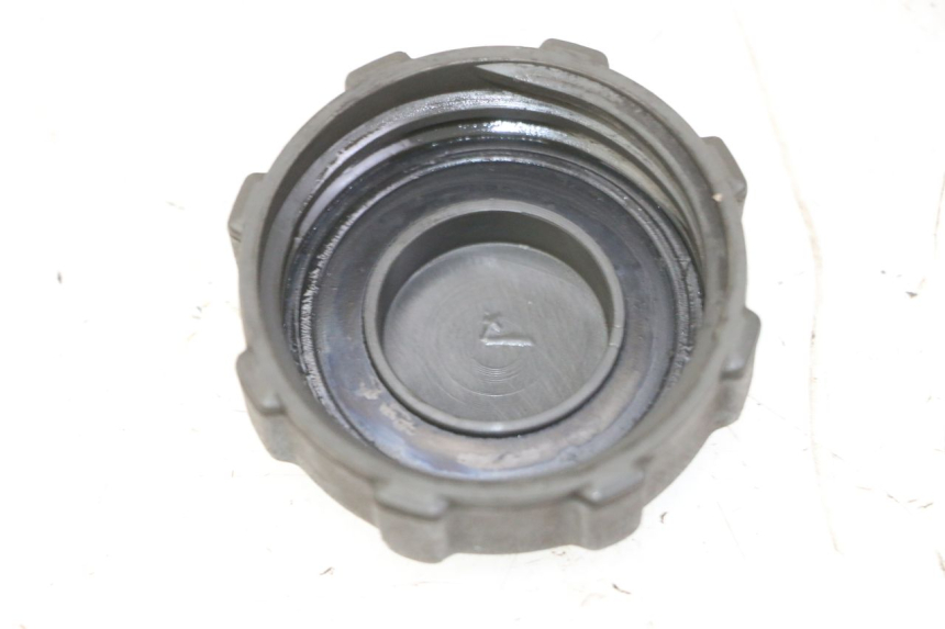 photo de FUEL TANK CAP PIAGGIO MP3 RL 250 (2006 - 2010) - Component detail