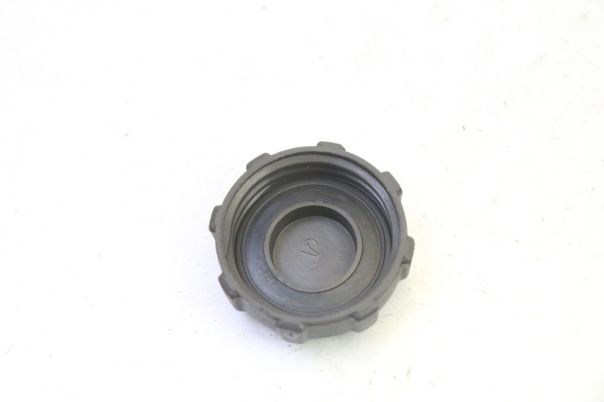 photo de FUEL TANK CAP PIAGGIO MP3 125 (2006 - 2014) - Zoom on usage condition
