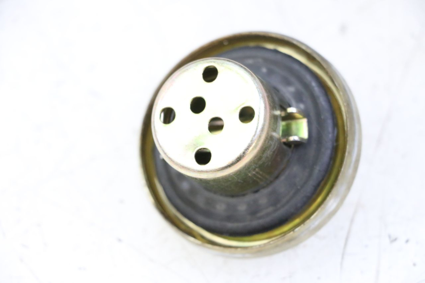 photo de FUEL TANK CAP JM MOTORS OLDIES GT 4T 50 (2018 - 2025) - Zoom on usage condition
