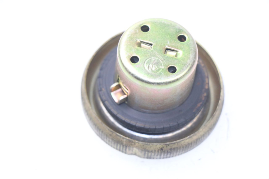photo de FUEL TANK CAP SYM ORBIT 2 4T 50 (2008 - 2017) - Alternative perspective