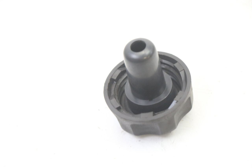 photo de FUEL TANK CAP MBK OVETTO 4T 50 (2008 - 2016) - Technical close-up