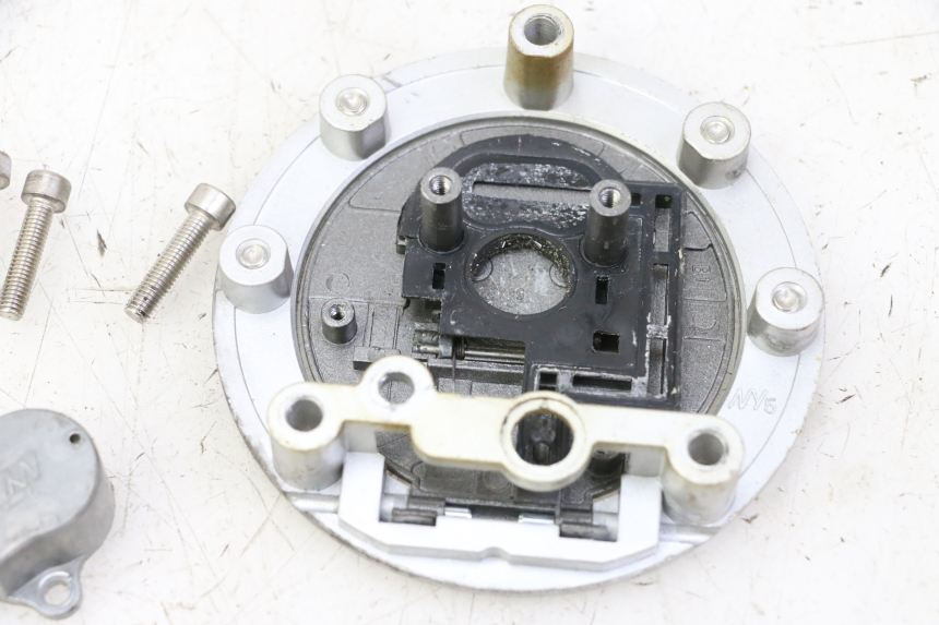 photo de FUEL TANK CAP MAG POWER R-STREET 50 (2016 - 2025) - Technical close-up