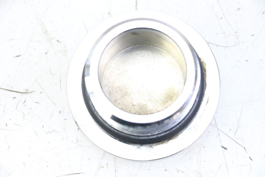 photo de FUEL TANK CAP REGAL RAPTOR SPYDER 125 (2010 - 2018) - Zoom on usage condition