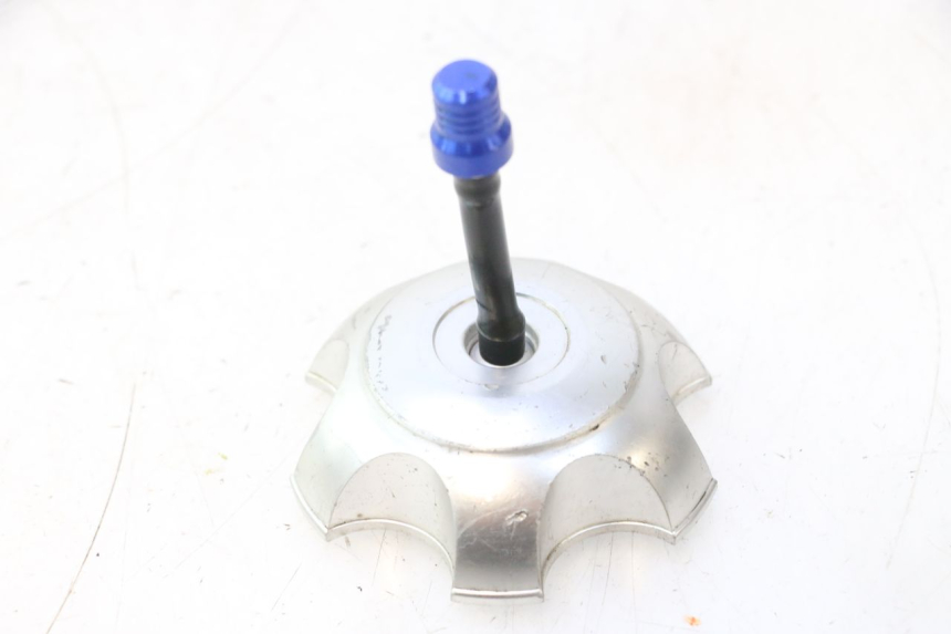 photo de FUEL TANK CAP APOLLO RFZ 140 - Main view