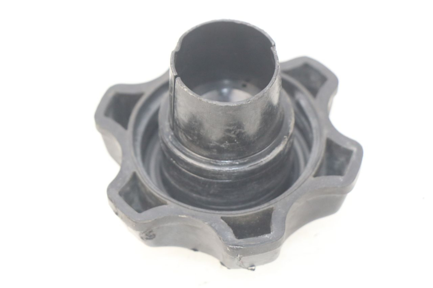photo de FUEL TANK CAP SUZUKI RM-Z RMZ 250 (2010 - 2016) - Zoom on usage condition