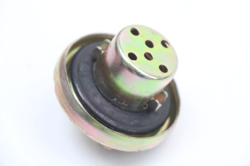 photo de FUEL TANK CAP JM MOTORS SANTANA 50 (2014 - 2023) - Zoom on usage condition