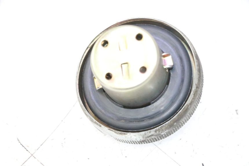 photo de FUEL TANK CAP HONDA SH 125 (2001 - 2003) - Component detail