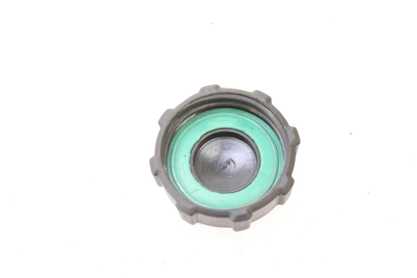 photo de FUEL TANK CAP APRILIA SR MOTARD 50 (2012 - 2018) - Zoom on usage condition