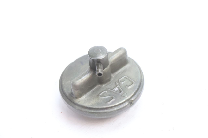 photo de FUEL TANK CAP HONDA ST PAN EUROPEAN 1100 (1990 - 2002) - Zoom on usage condition