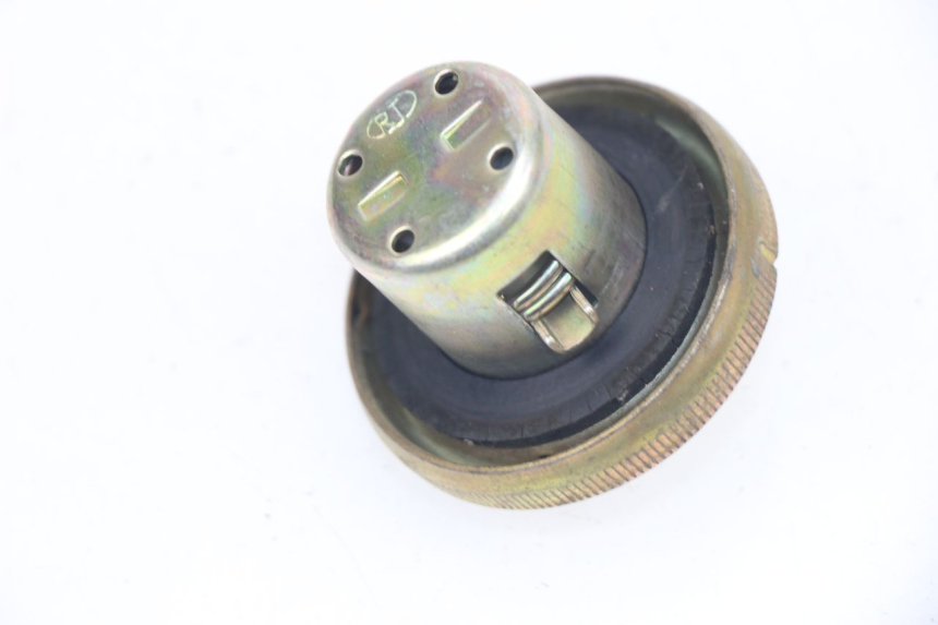 photo de FUEL TANK CAP PEUGEOT SUM UP 125 (2008 - 2013) - Main view