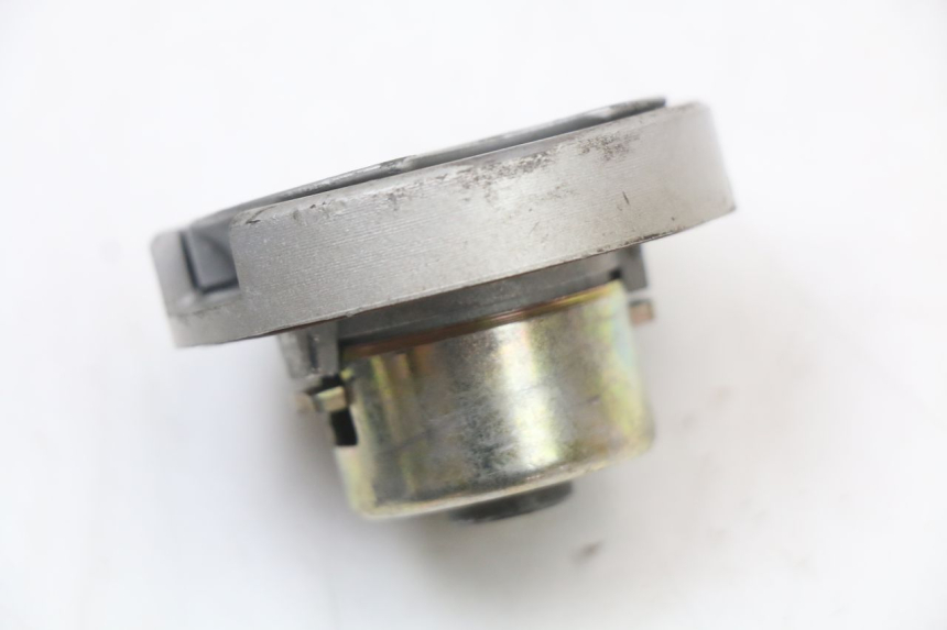 photo de FUEL TANK CAP KYMCO SUPER 8 4T 50 (2021 - 2024) - Alternative perspective