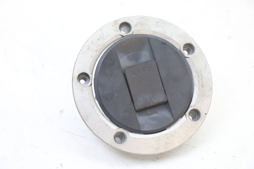 photo de FUEL TANK CAP SUZUKI GSX F GSXF 650 (2007 - 2015) - Technical close-up
