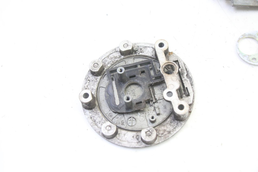 photo de FUEL TANK CAP YAMAHA TDR DELTABOX 125 (1997 - 2003) - Technical close-up