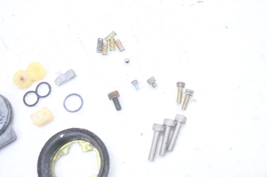 photo de FUEL TANK CAP YAMAHA TDR DELTABOX 125 (1997 - 2003) - Surface and material condition