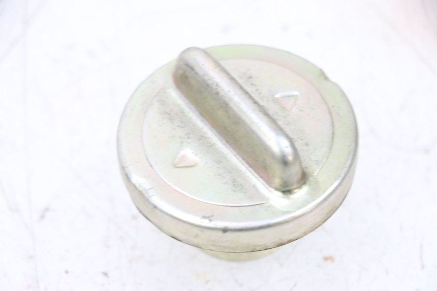photo de FUEL TANK CAP NECO TEMPO 4T 50 (2022 - 2026) - Zoom on usage condition