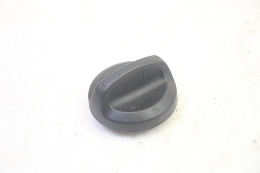 photo de FUEL TANK CAP YAMAHA TRICITY 300 (2020 - 2024) - Main view
