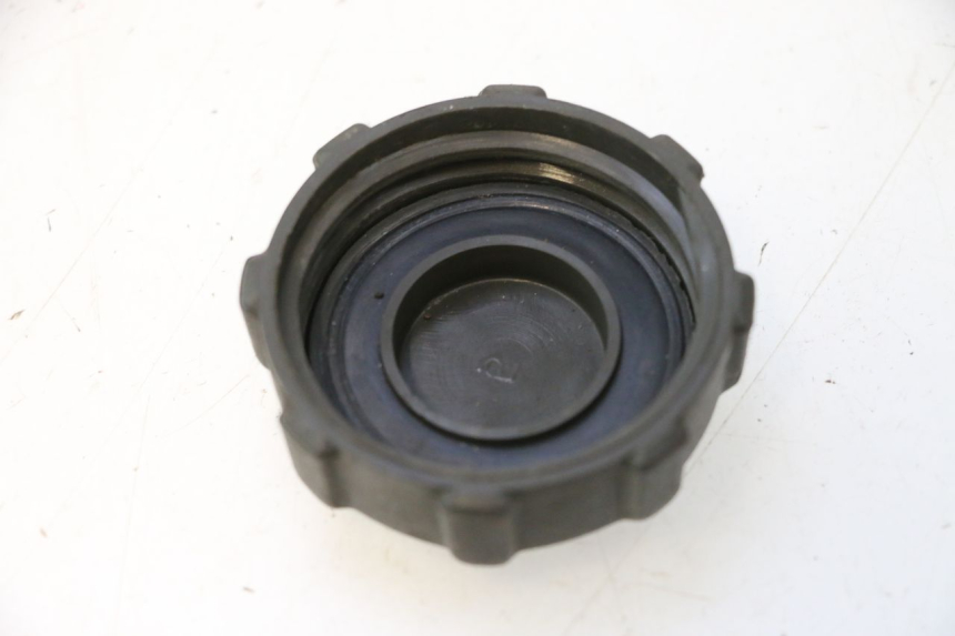 photo de FUEL TANK CAP PIAGGIO TYPHOON 50 (2000 - 2009) - Component detail