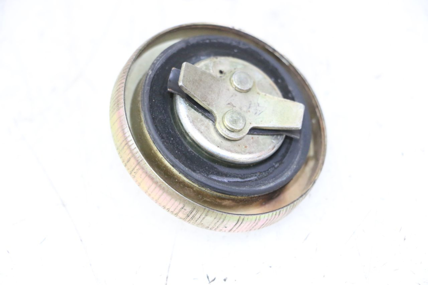 photo de FUEL TANK CAP MBK WAAP 125 (2008 - 2013) - Zoom on usage condition
