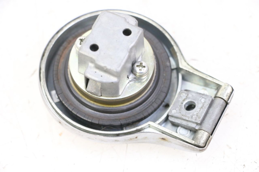 photo de FUEL TANK CAP YAMAHA SR 125 (1982 - 2003) - Product overview