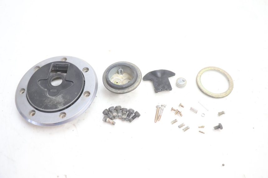 photo de FUEL TANK CAP KAWASAKI ZX-6R ZX6R 600 (1995 - 1997) - Main view