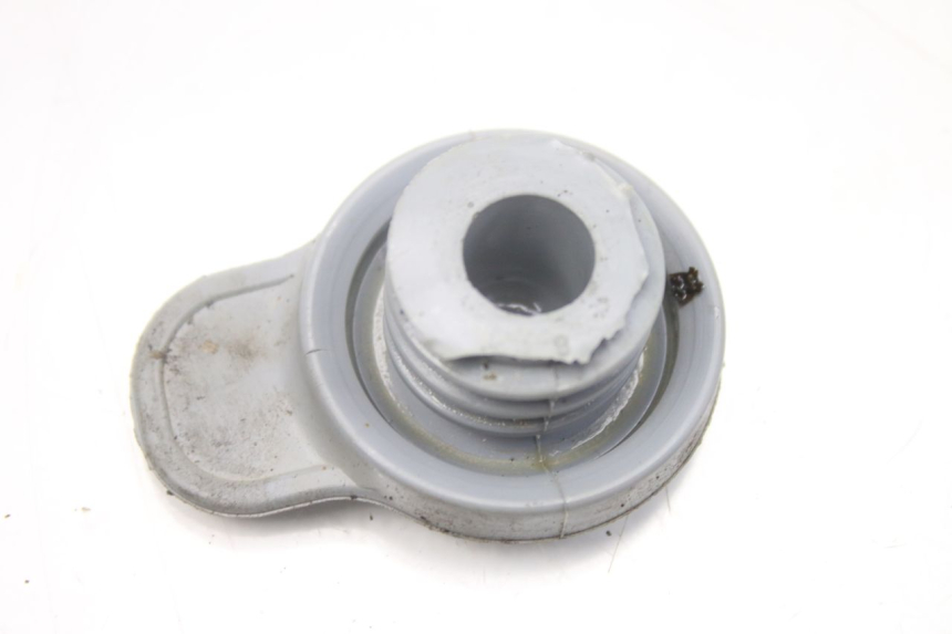photo de OIL RESERVOIR CAP YAMAHA BW'S EASY 50 (2013 - 2016) - Zoom on usage condition