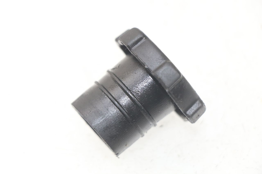 photo de OIL TANK CAP PIAGGIO FLY 2T 50 (2004 - 2017) - Zoom on usage condition