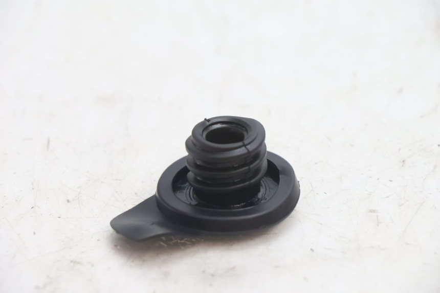 photo de OIL TANK CAP TNT MOTOR GRIDO 2T 50 (2010 - 2019) - Zoom on usage condition