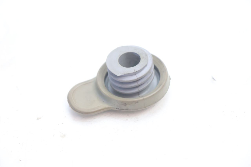 photo de OIL TANK CAP MBK NITRO 50 (2004 - 2008) - Zoom on usage condition