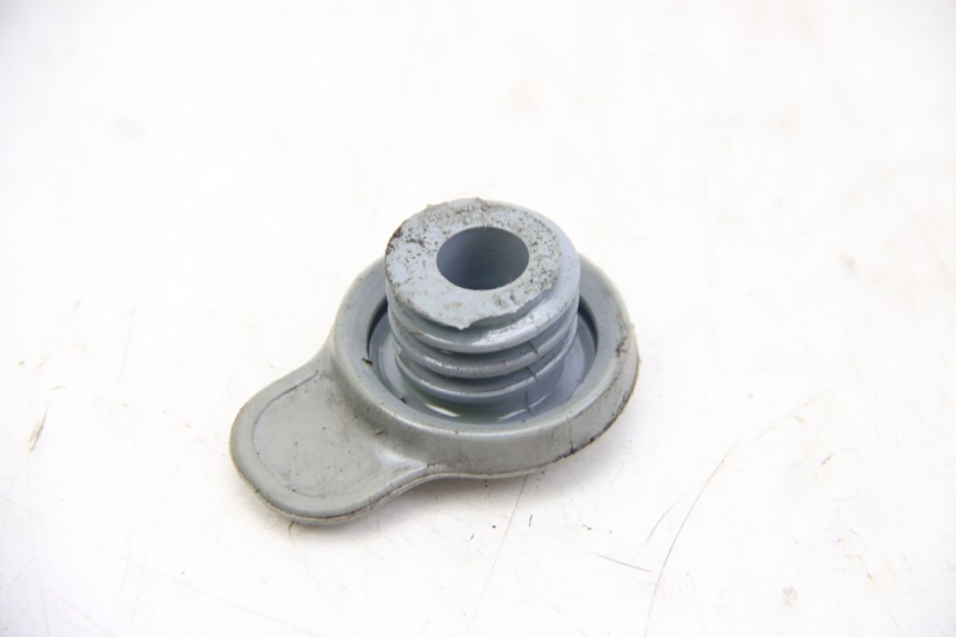 photo de OIL TANK CAP MBK OVETTO 2T 50 (2007 - 2017) - Zoom on usage condition