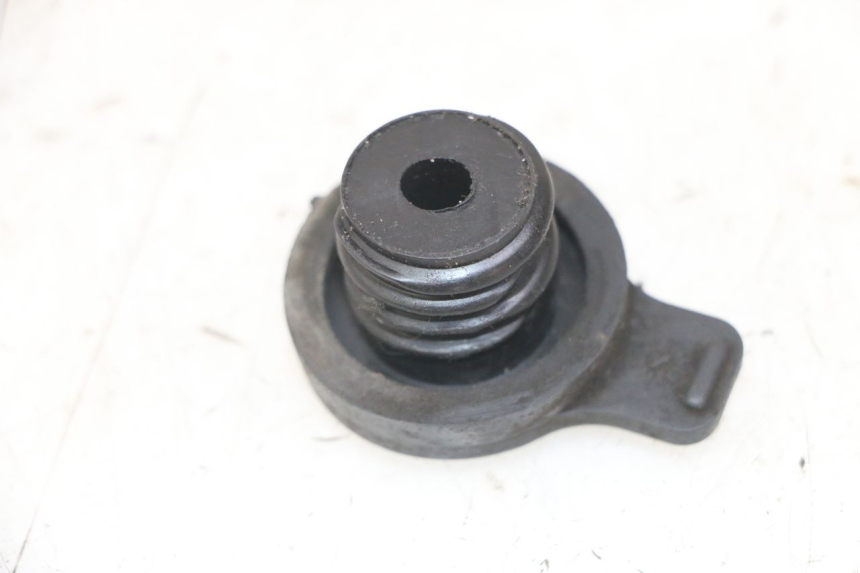 photo de OIL TANK CAP APRILIA RALLY AC 50 (1995 - 2004) - Component detail