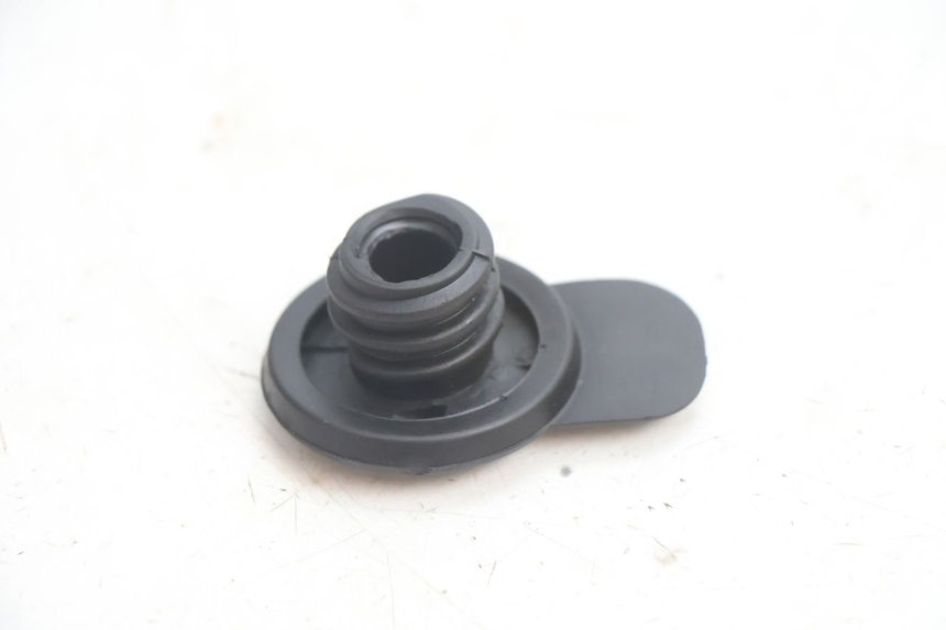 photo de OIL TANK CAP TNT MOTOR ROMA 10' 2T 50 (2011 - 2018) - Zoom on usage condition
