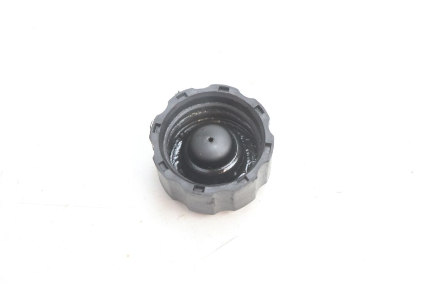 photo de OIL TANK CAP PEUGEOT SPEEDFIGHT 2 AC 50 (2000 - 2009) - Zoom on usage condition