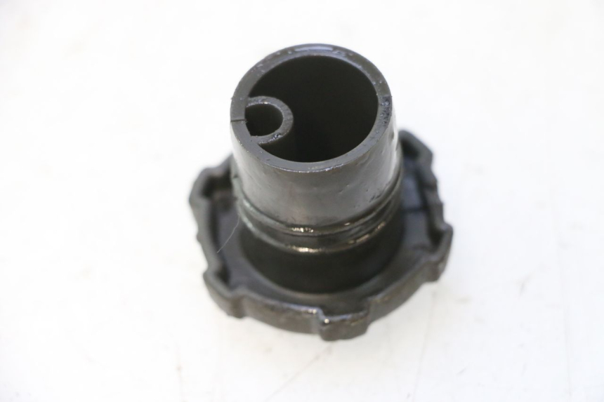 photo de OIL TANK CAP PIAGGIO VESPA LX 2T 50 (2005 - 2013) - Component detail