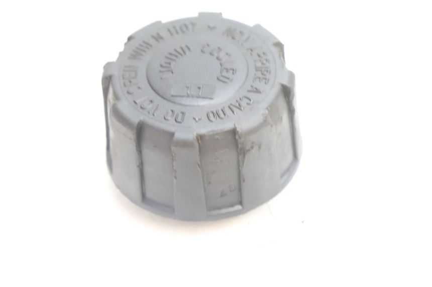 photo de EXPANSION BOTTLE CAP PIAGGIO MP3 500 (2016 - 2018) - Zoom on usage condition