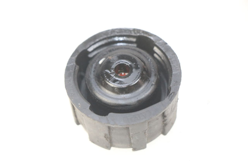 photo de EXPANSION TANK CAP GILERA NEXUS 125 (2009 - 2013) - Zoom on usage condition