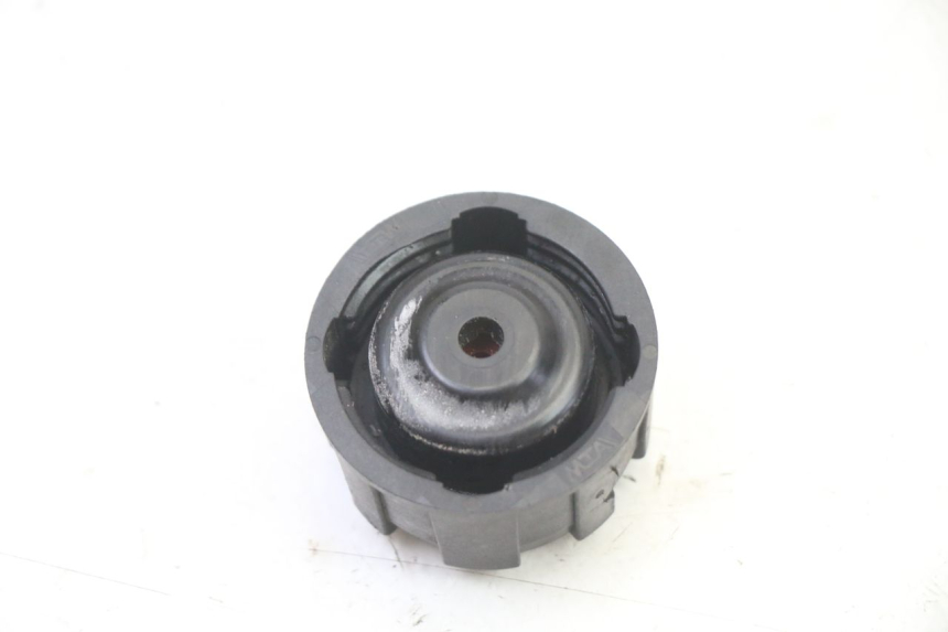 photo de EXPANSION BOTTLE CAP PIAGGIO NRG POWER PUREJET 50 (2018 - 2021) - Zoom on usage condition