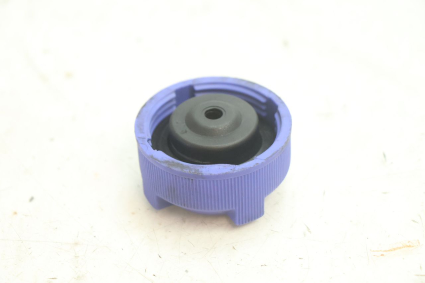 photo de EXPANSION BOTTLE CAP PEUGEOT SATELIS 125 (2013 - 2018) - Zoom on usage condition