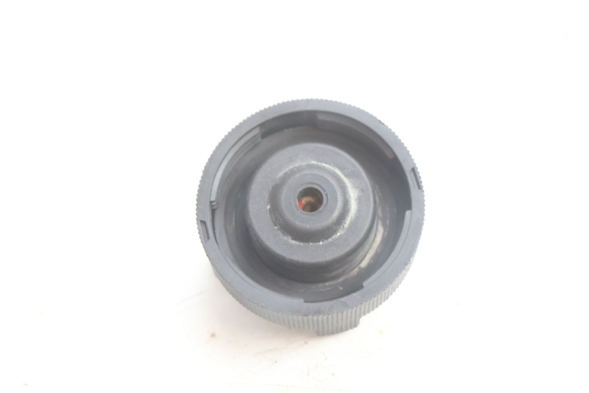 photo de EXPANSION BOTTLE CAP APRILIA SCARABEO GT 125 (1999 - 2007) - Alternative perspective