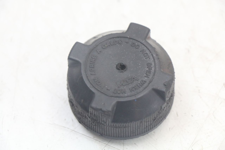 photo de EXPANSION TANK CAP DERBI SENDA SM X-TREME 50 (2006 - 2010) - Zoom on usage condition