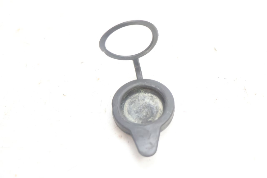 photo de EXPANSION BOTTLE CAP HONDA VFR FI RC46 800 (1998 - 2001) - Zoom on usage condition