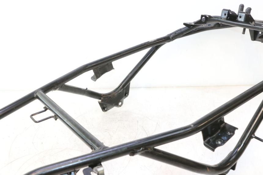 photo de REAR SUBFRAME SUZUKI BURGMAN EXECUTIVE ABS 650 (2006 - 2012) - Additional view of the item