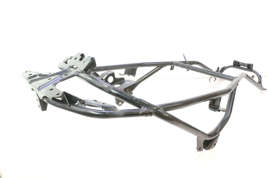 photo de REAR SUBFRAME SUZUKI BURGMAN EXECUTIVE ABS 650 (2006 - 2012) - Zoom on usage condition