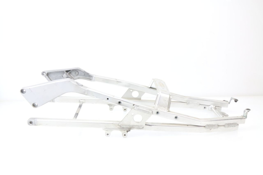 photo de REAR SUBFRAME HONDA CBR 929 RR FIREBLADE 900 (2000 - 2001) - Zoom on usage condition