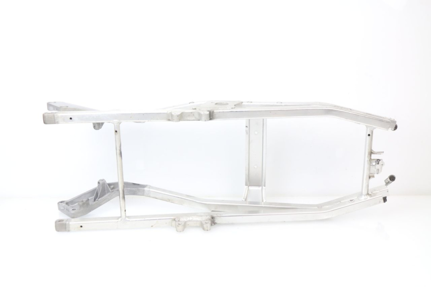 photo de REAR SUBFRAME HONDA CBR 929 RR FIREBLADE 900 (2000 - 2001) - Alternative perspective