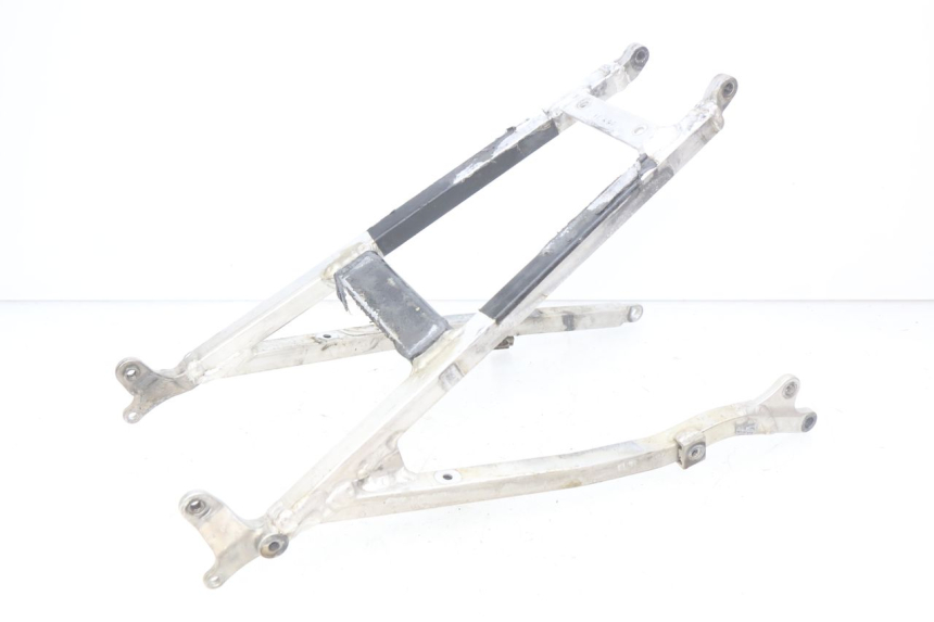 photo de REAR FRAME LOOP HONDA CRF CR-F 450 (2005 - 2008) - Technical close-up