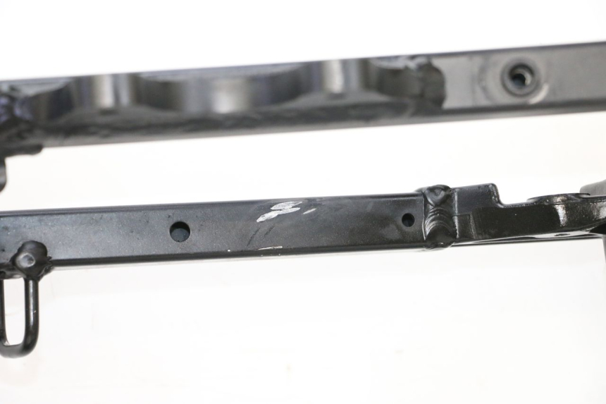 photo de REAR SUBFRAME SUZUKI GSXR GSX-R 1000 (2003 - 2004) - Zoom on usage condition