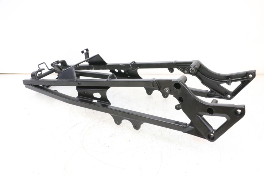 photo de REAR SUBFRAME SUZUKI GSXR GSX-R 1000 (2003 - 2004) - Surface and material condition