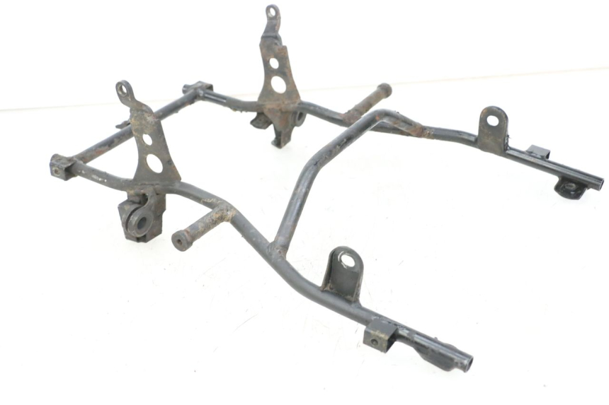 photo de REAR SUBFRAME KAWASAKI GTR 1000 (1994 - 2004) - Alternative perspective