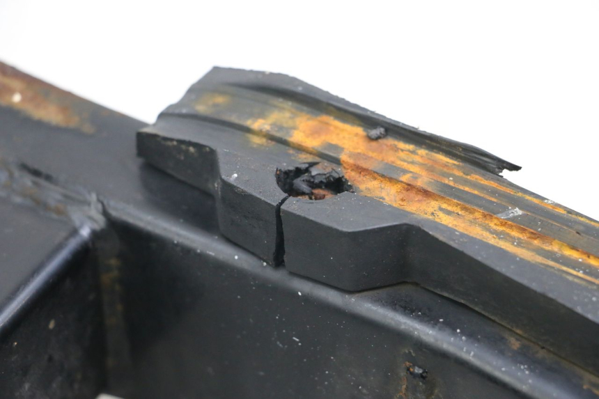 photo de Swingarm HYOSUNG GV AQUILA 125 (2000 - 2009) - Distinctive features