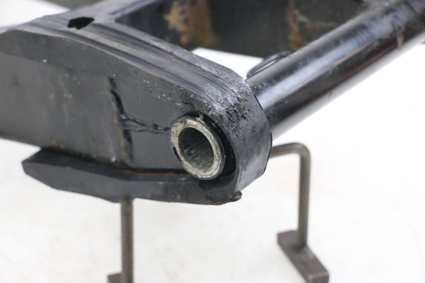 photo de Swingarm HYOSUNG GV AQUILA 125 (2000 - 2009) - Zoom on usage condition